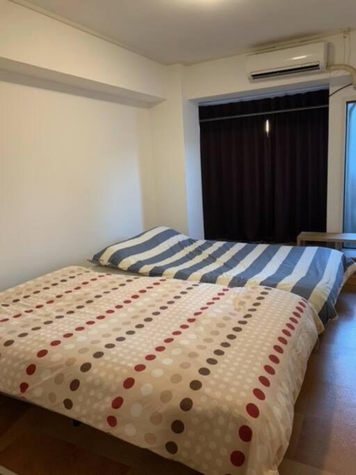 ２ Beds. Comfortable . Dotonbori / Kuromon Market. Osaka Exterior photo